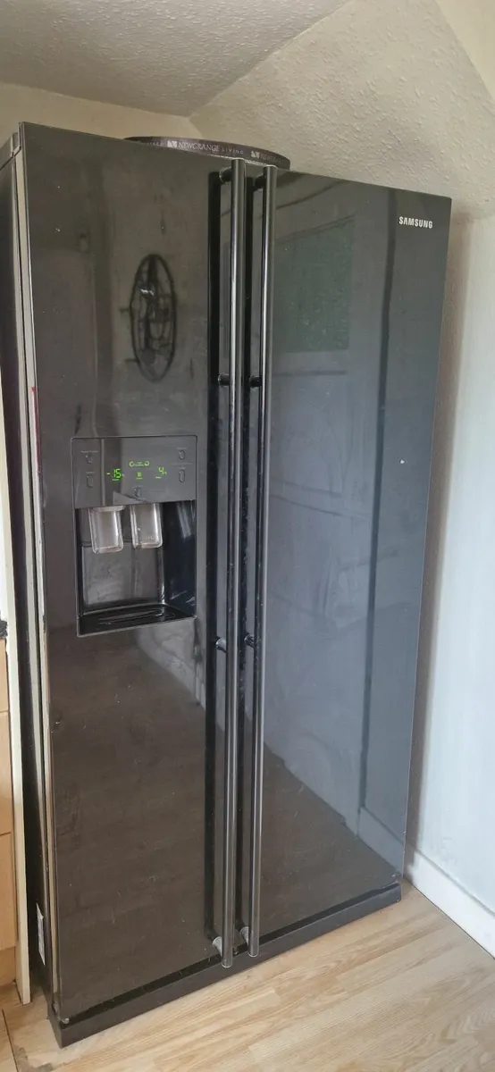 Kitchen Appliances and Gym Gear - Image 1