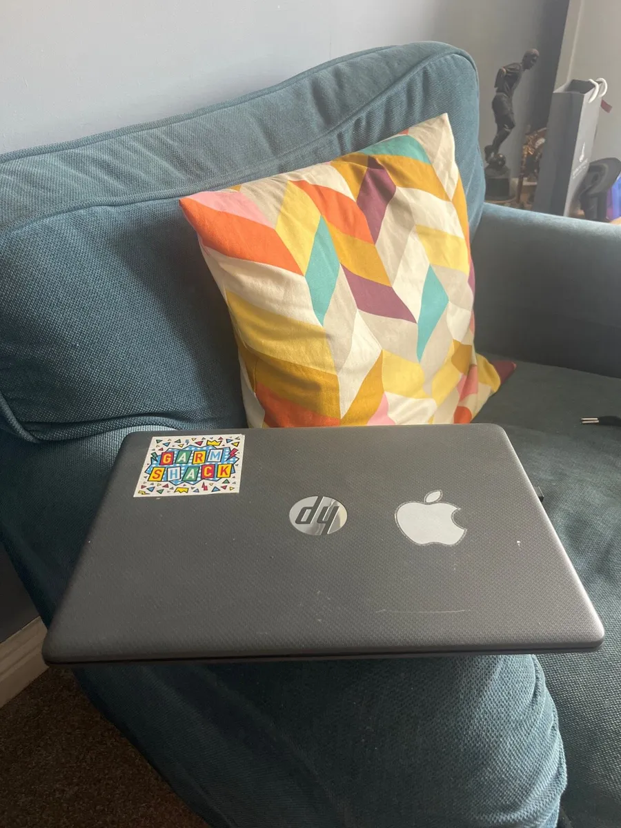 hp laptop - Image 1