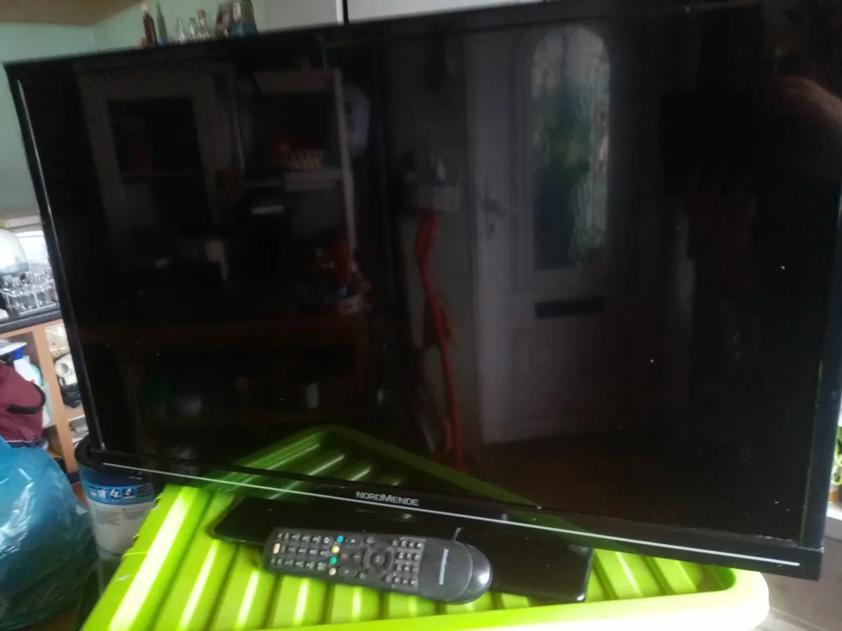 Tvs - Image 2