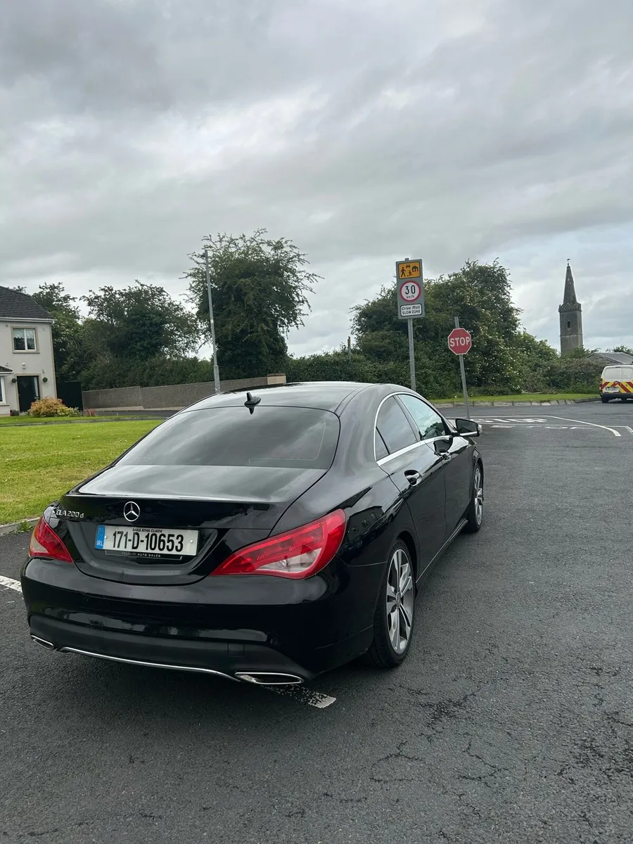 Mercedes Benz cla 200d - Image 4