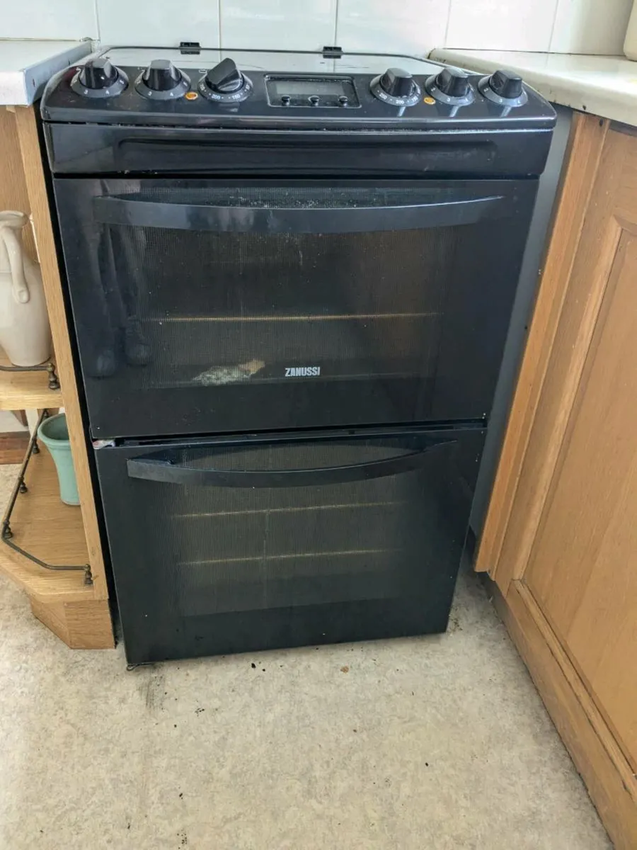 Zanussi Double Electric Ceramic Oven - Image 4
