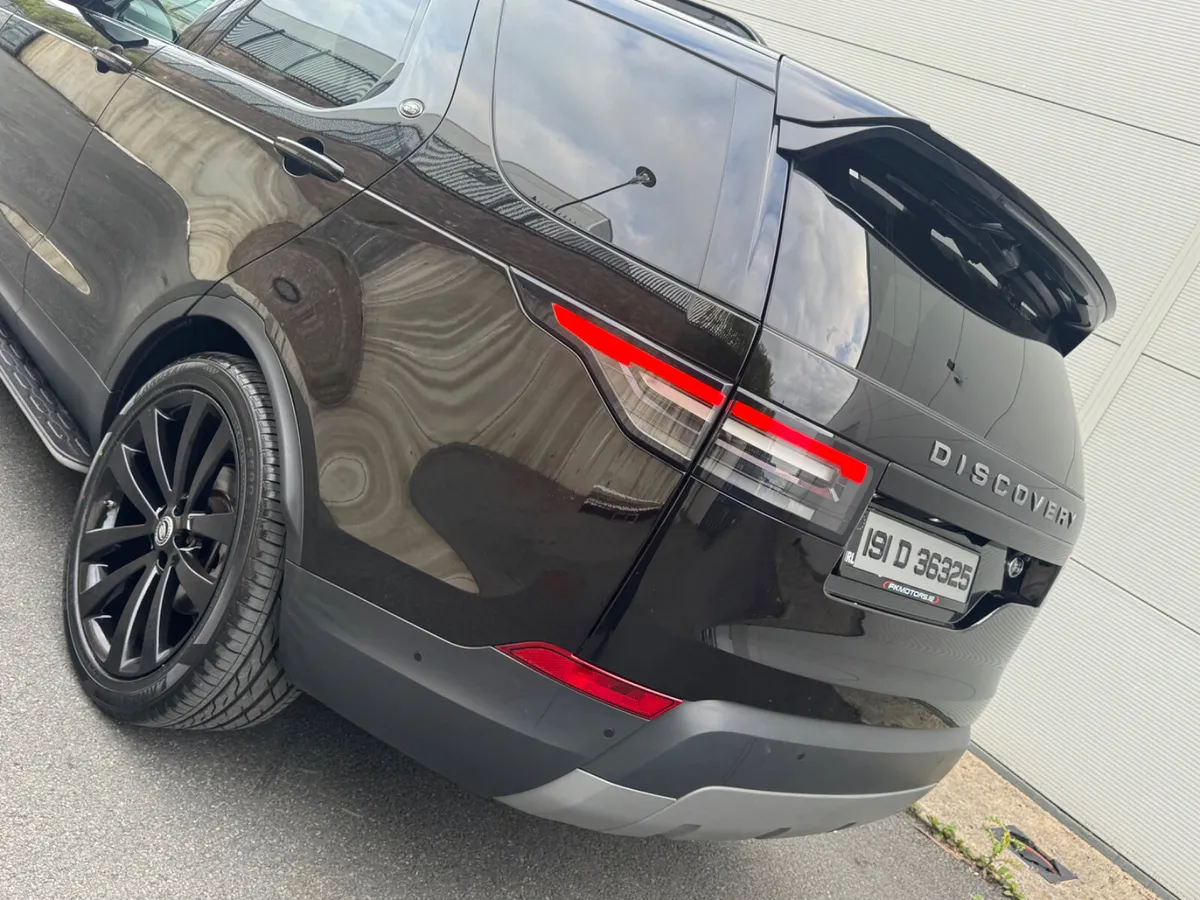 Land Rover Discovery 2019 7 seater - Image 2