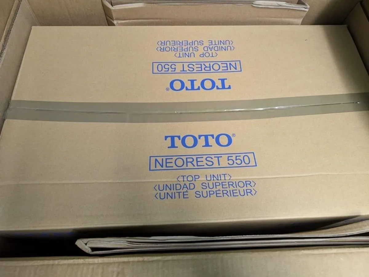 TOTO Neorest 550 Japanese Toilet - Image 2
