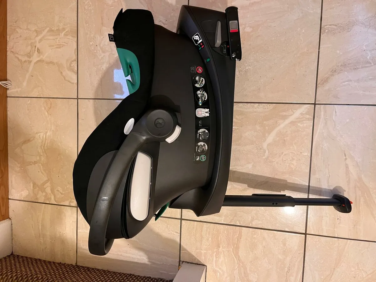 Car seat - Image 4