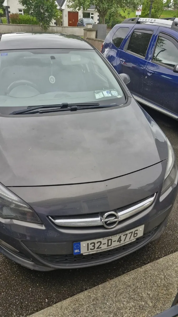 Opel Astra 2013 - Image 1