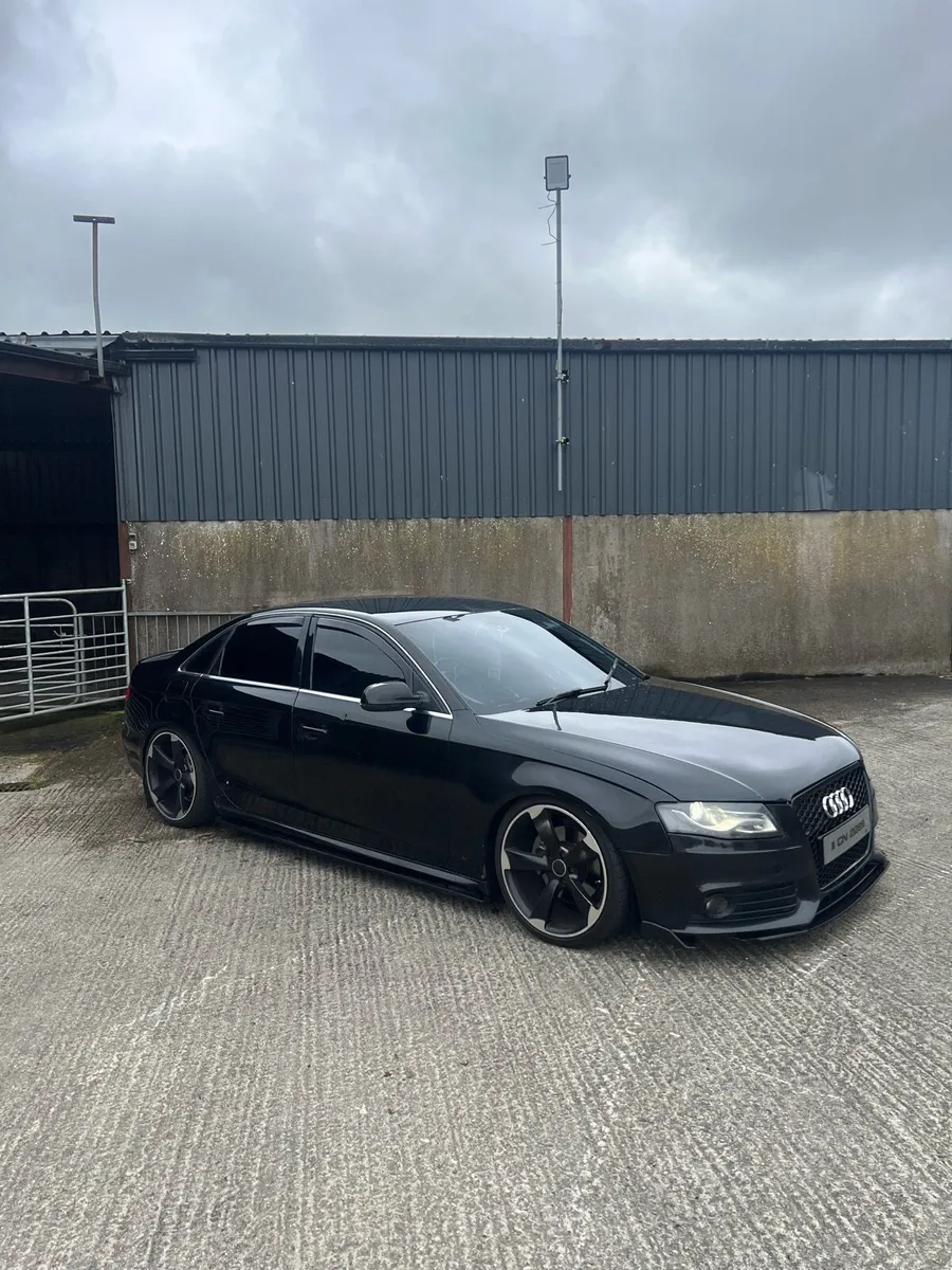 AUDI A4 SLINE - Image 1