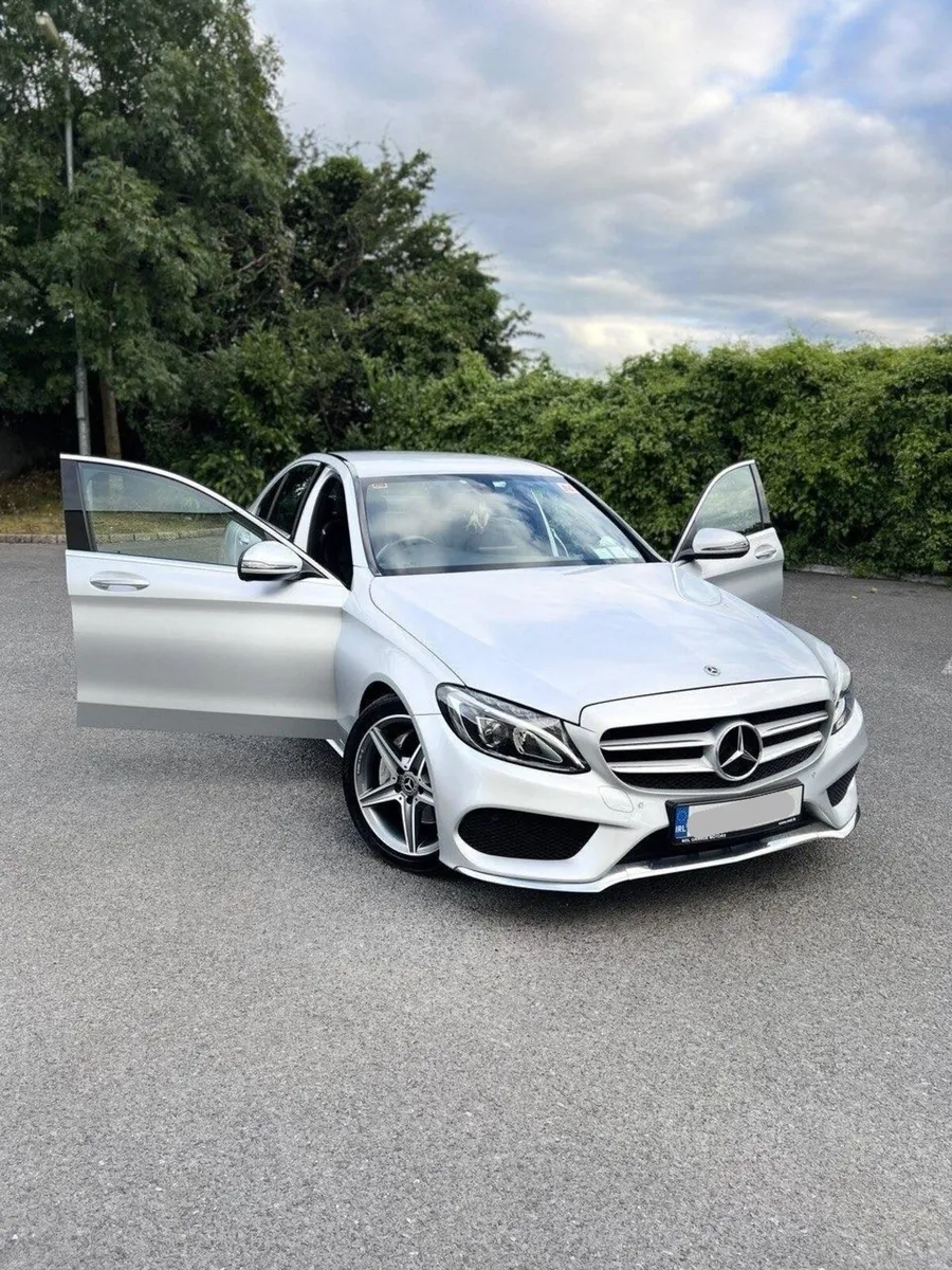 2018 MERCEDES-BENZ C-Class C200D AMG 4DR AUTO - Image 4