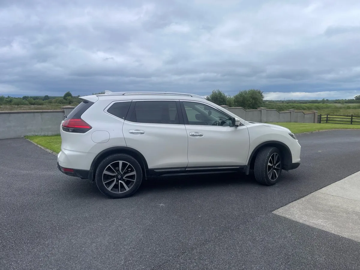 Nissan X Trail - Image 1