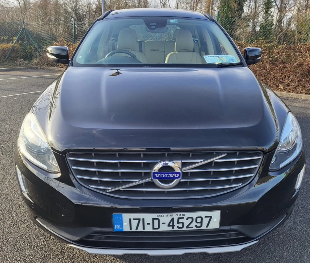 2017 VOLVO XC60 2.0 D D4 SE LOW TAX - Image 3