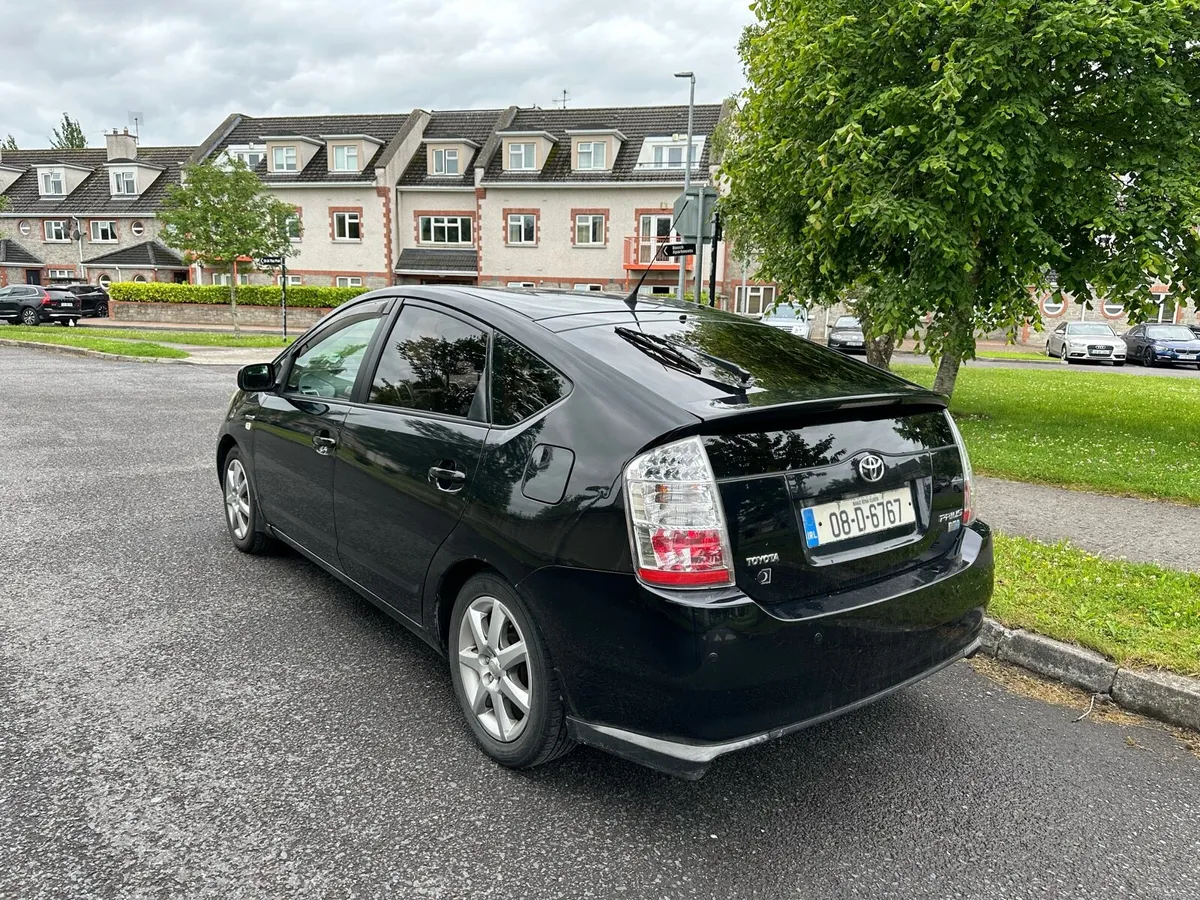 Toyota Prius 1.5 hibrid - Image 3