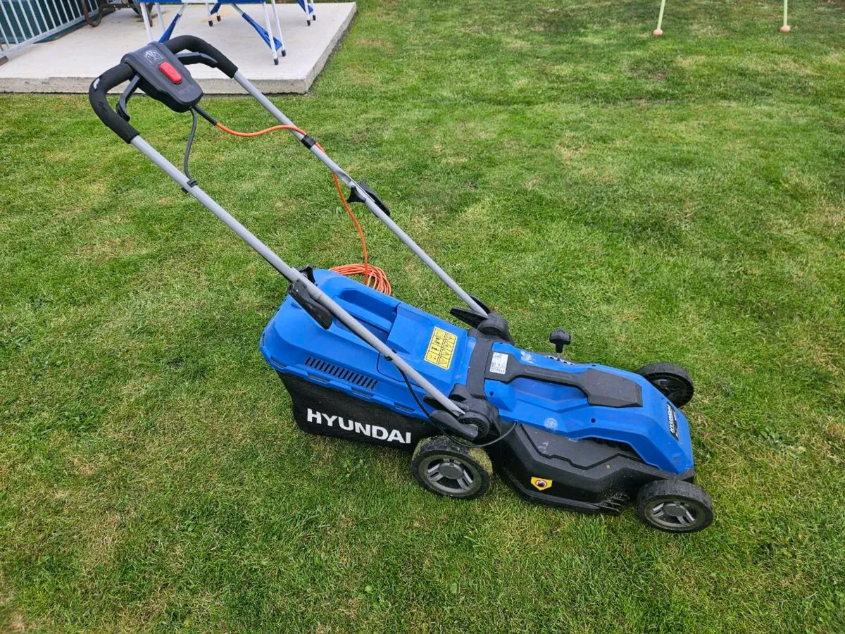Lawnmower - Image 3