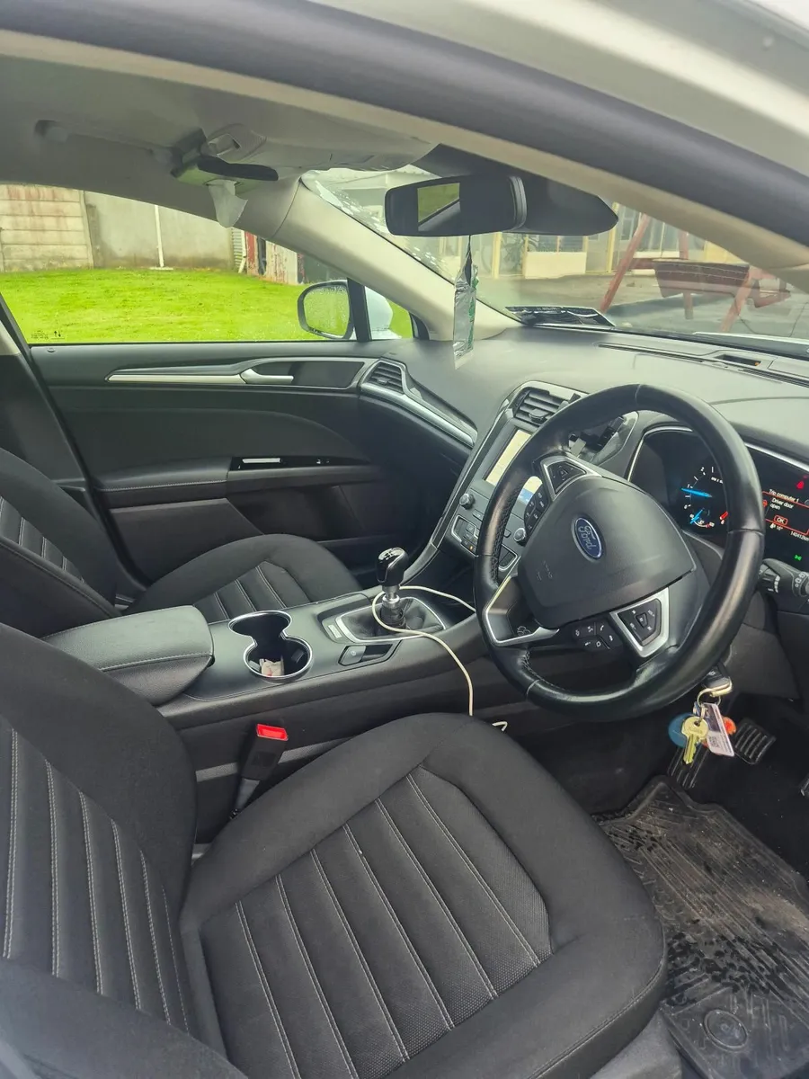 Ford Mondeo 2020 - Image 2