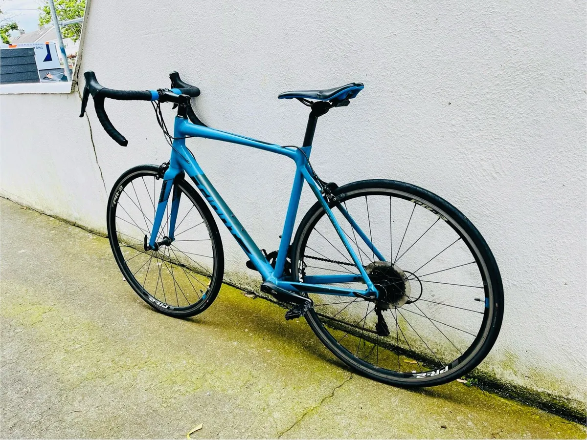 Giant contend SL 1 road bike - Image 4