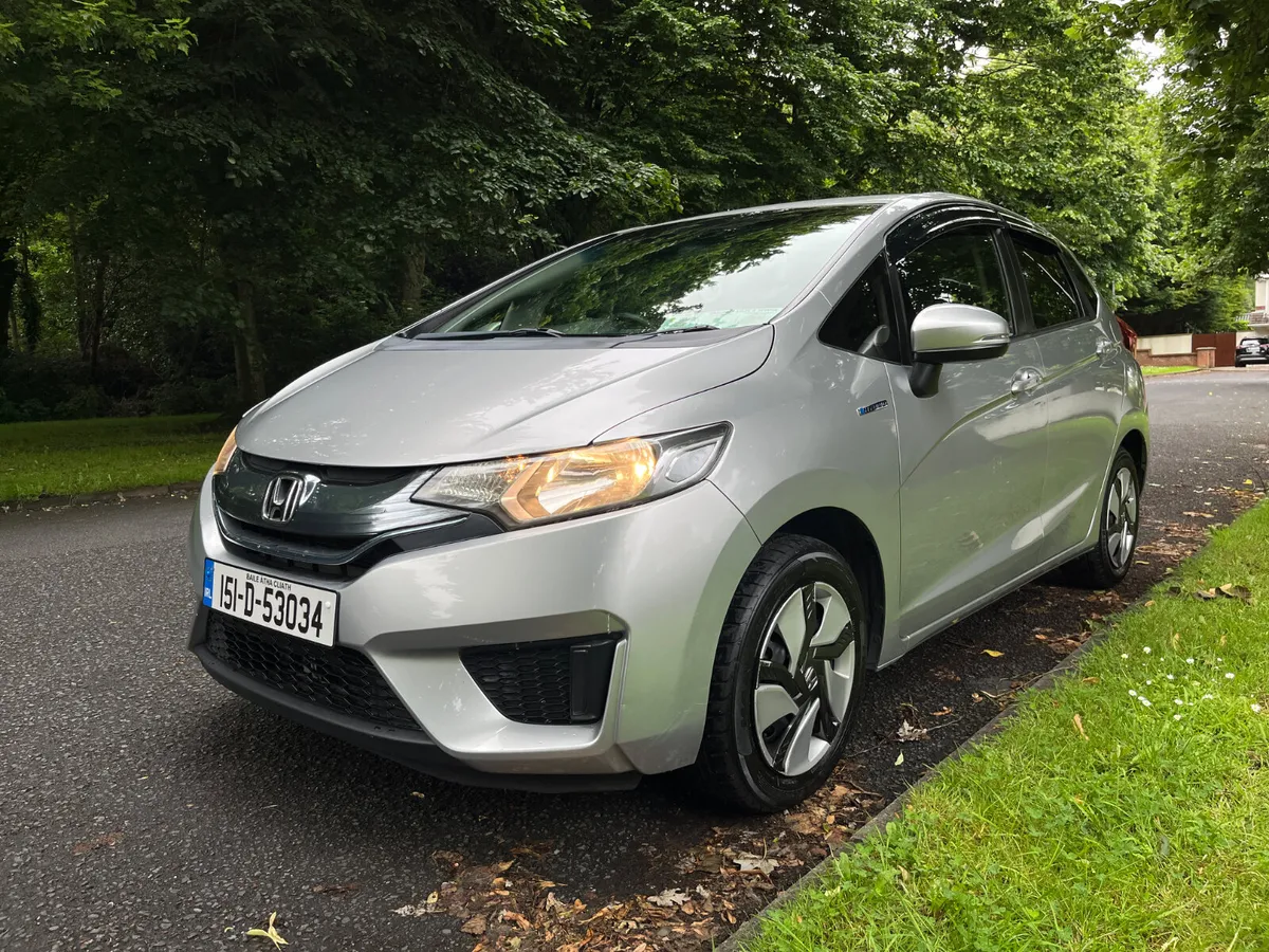2015 Honda Fit ***NCT  09/26 and TAX*** - Image 2