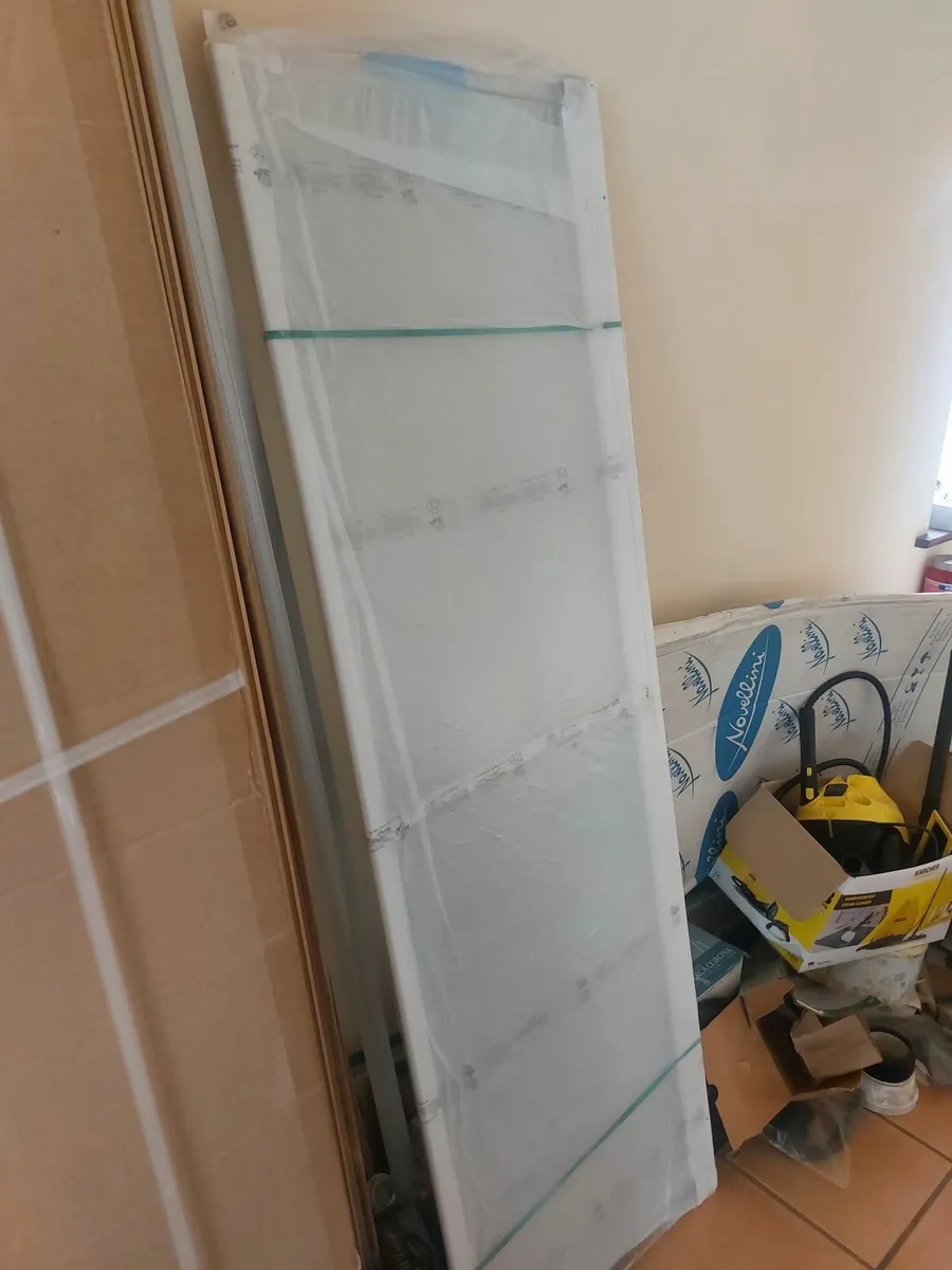 Shower sliding doors - Image 1
