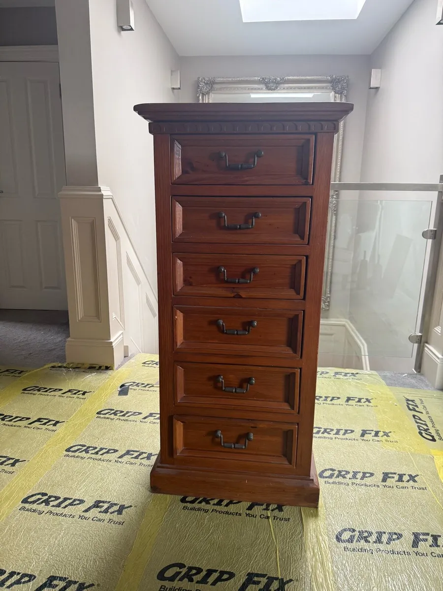 Bed Side Lockers and Chest Of Drawers - Image 2