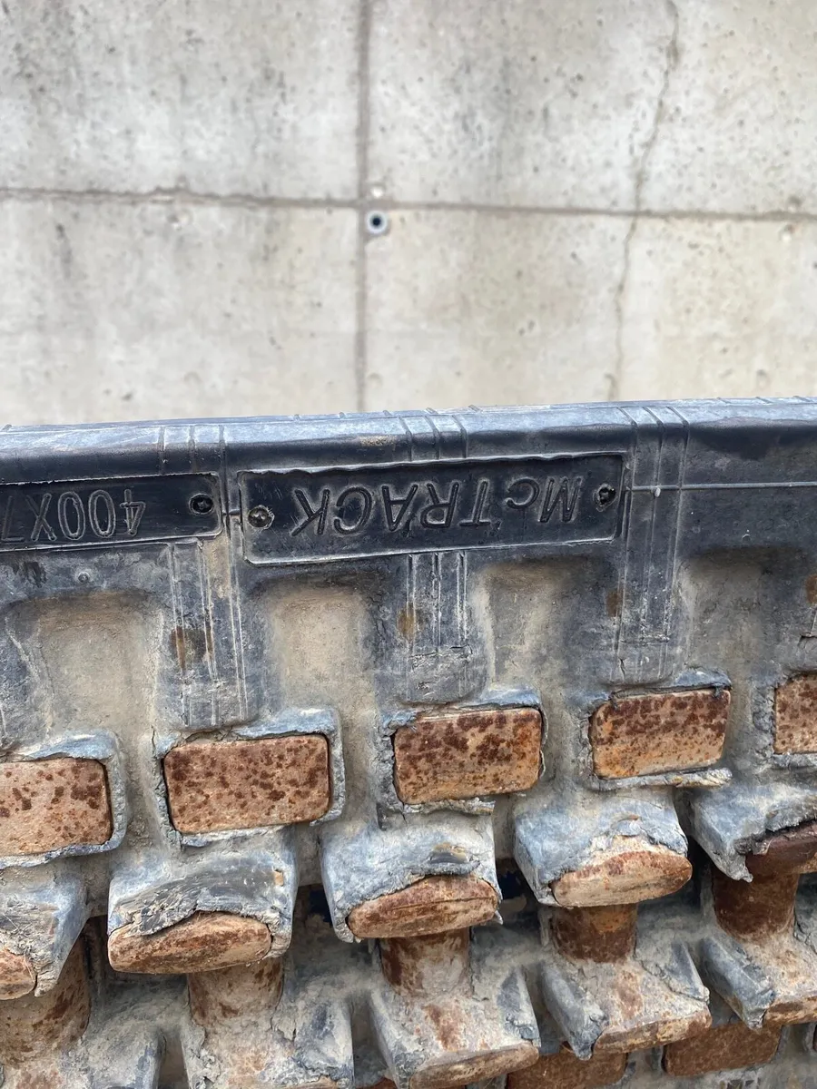Rubber track for sale - Image 2