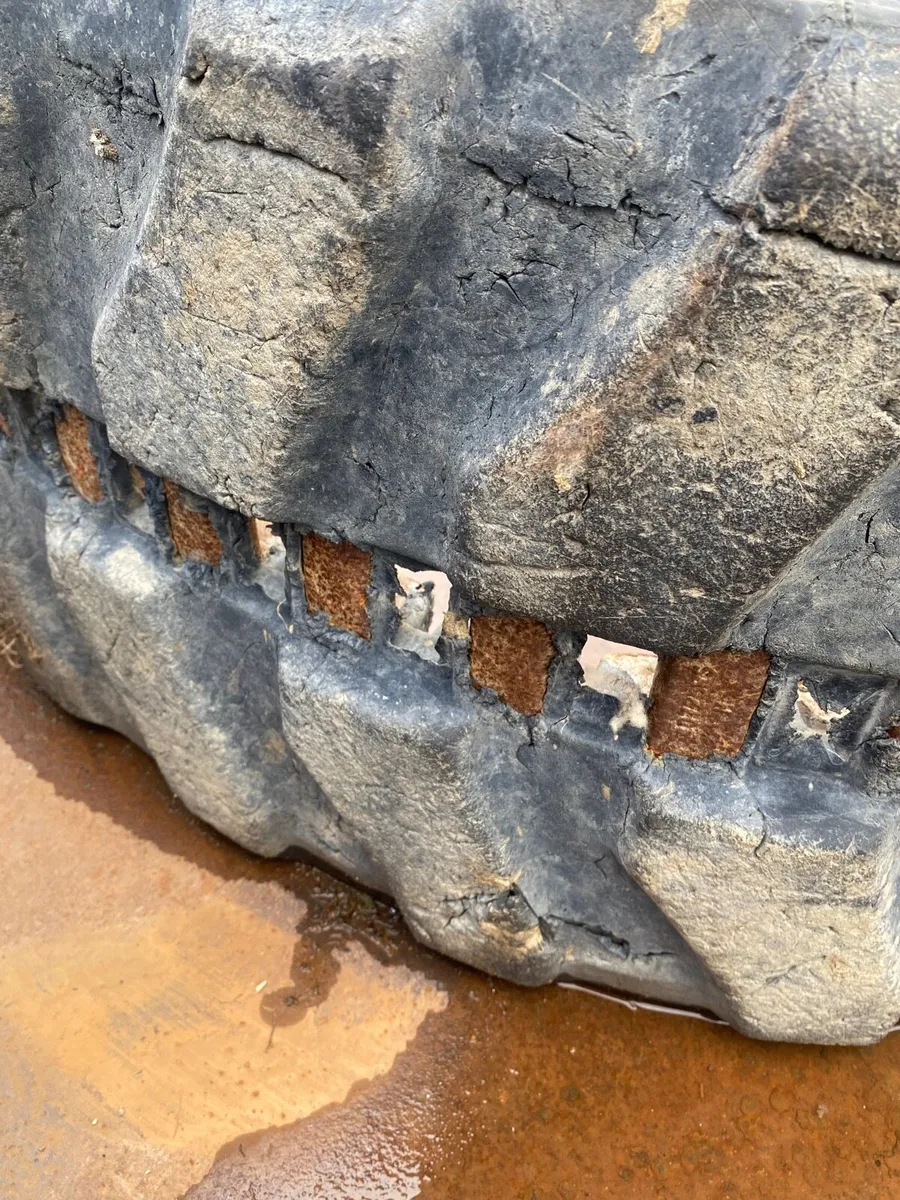 Rubber track for sale - Image 3