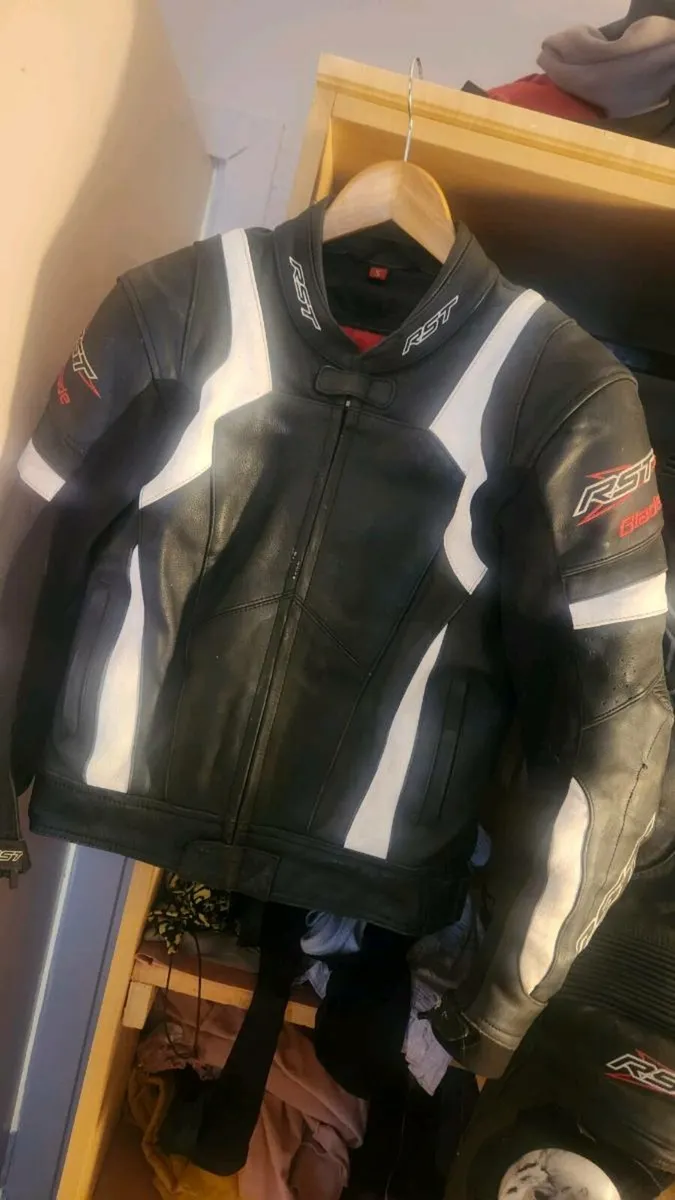 RST motorbike leather jacket and pants - Image 1