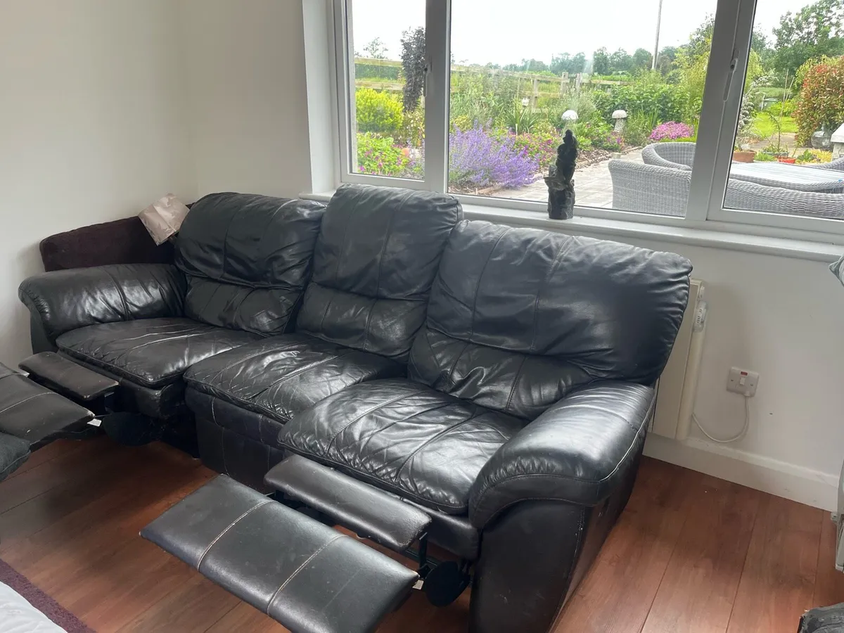 couch - Image 3