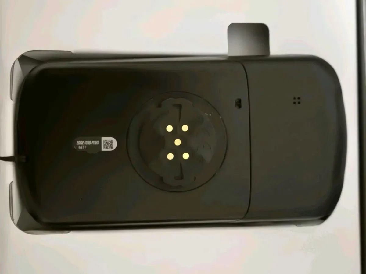 Garmin Edge 1030 Plus Near New, Full Maps, Extras - Image 4