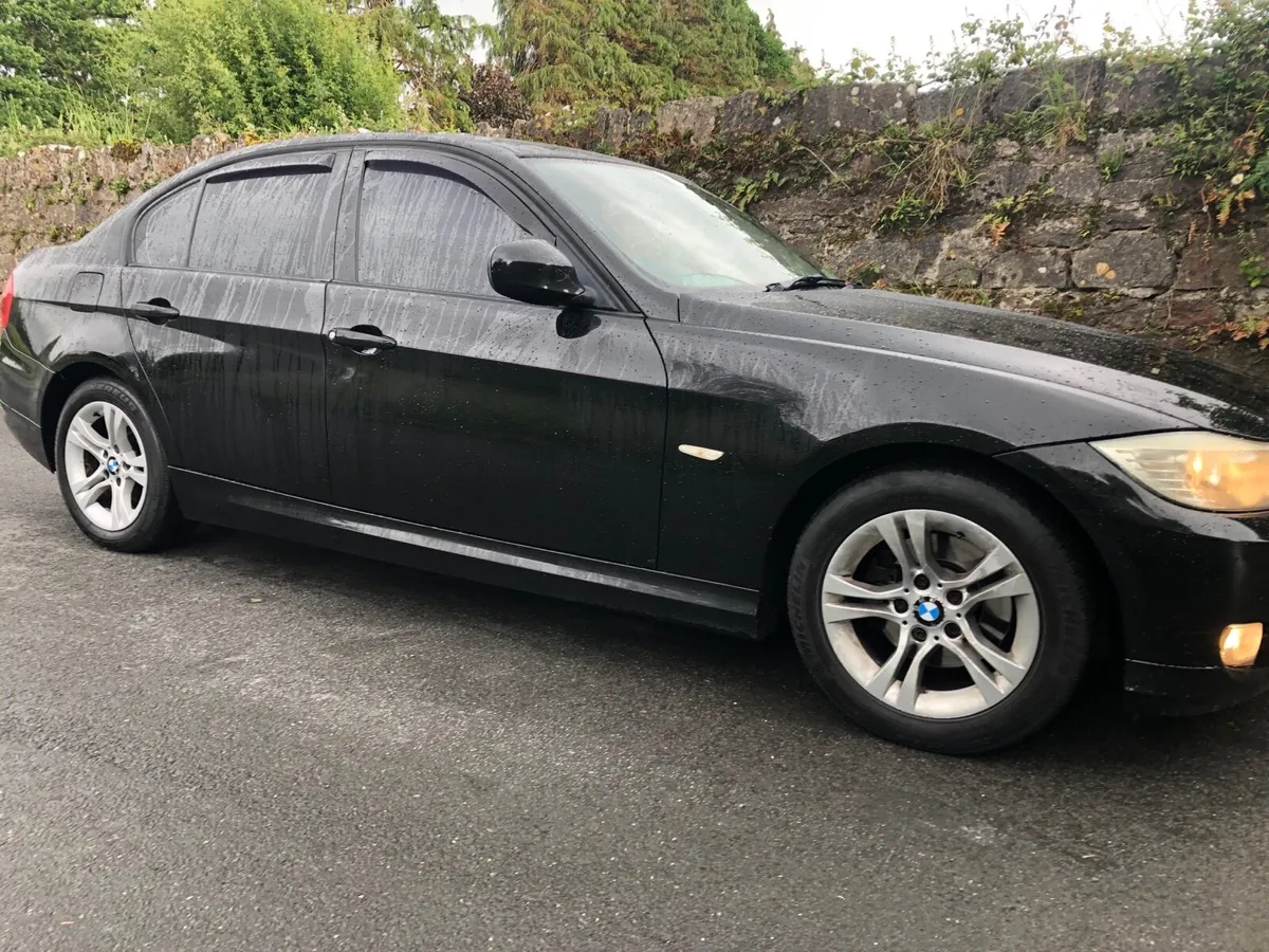 BMW 320 d  FULL SERVICE HISTORY MINT - Image 2