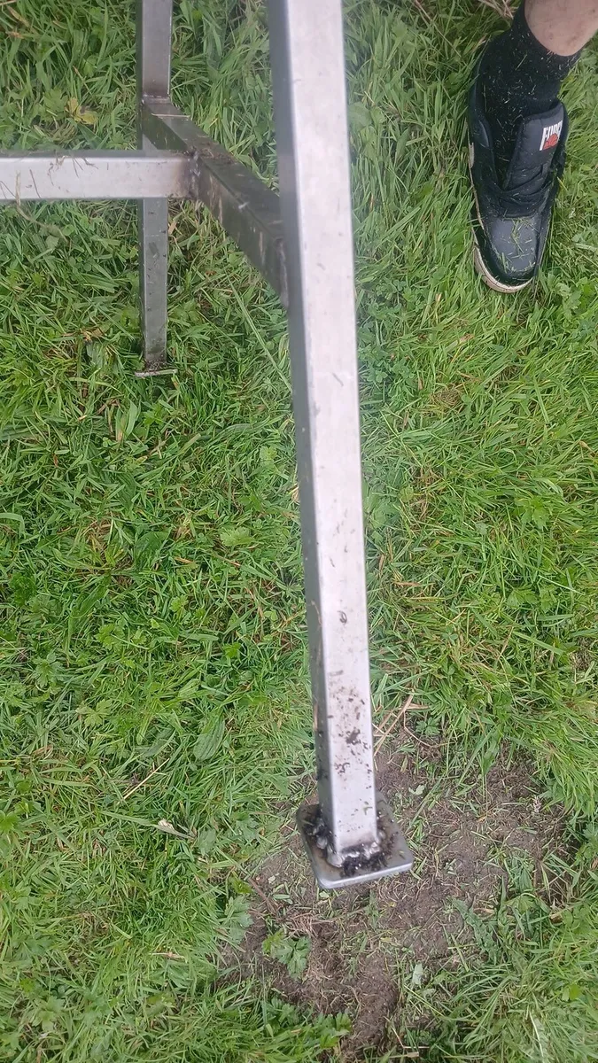 Stainless steel tresles - Image 4