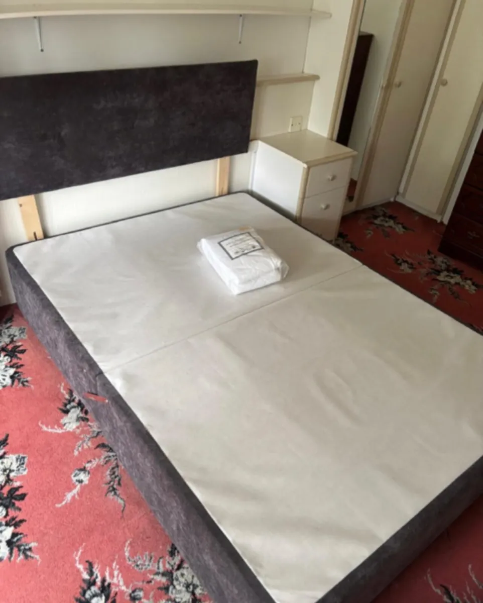 Double bed base with headboard
