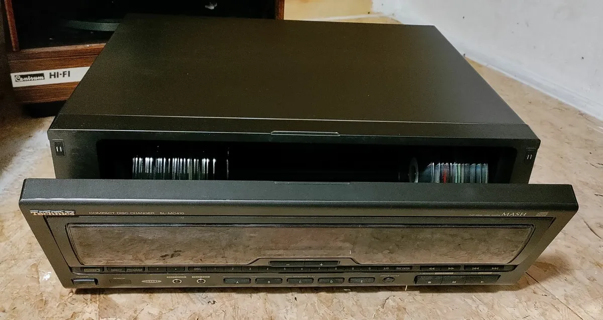 Technics SL-MC410 110 Disc CD Changer - Image 4