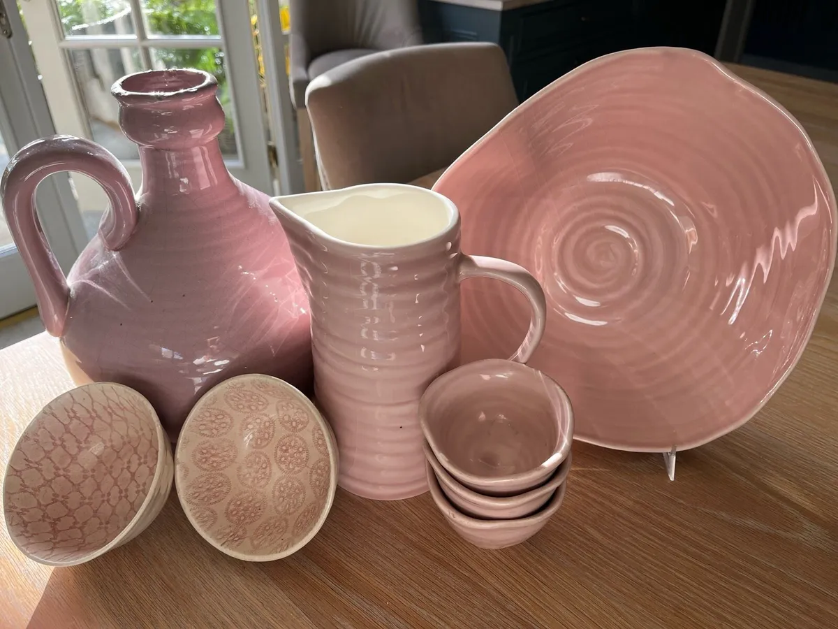 Stunning 8 piece Avoca pottery set - Image 3