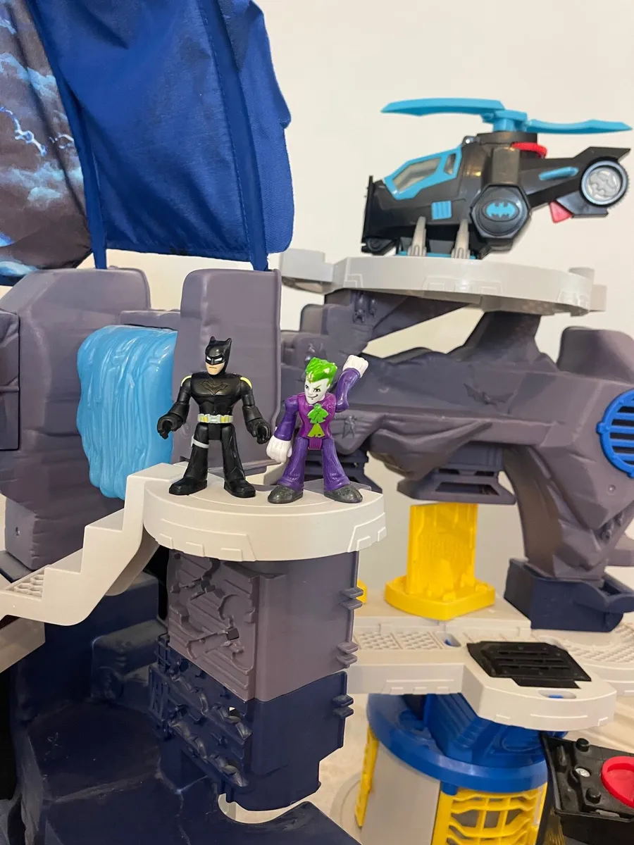Imaginex Bat Cave, Crime Alley, Joker Car etc - Image 4