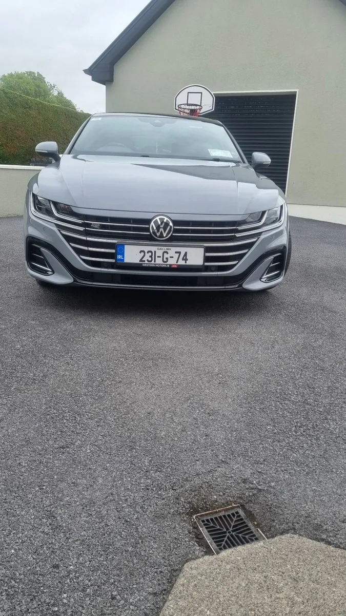 Volkswagen Arteon R Line 2023 - Image 2