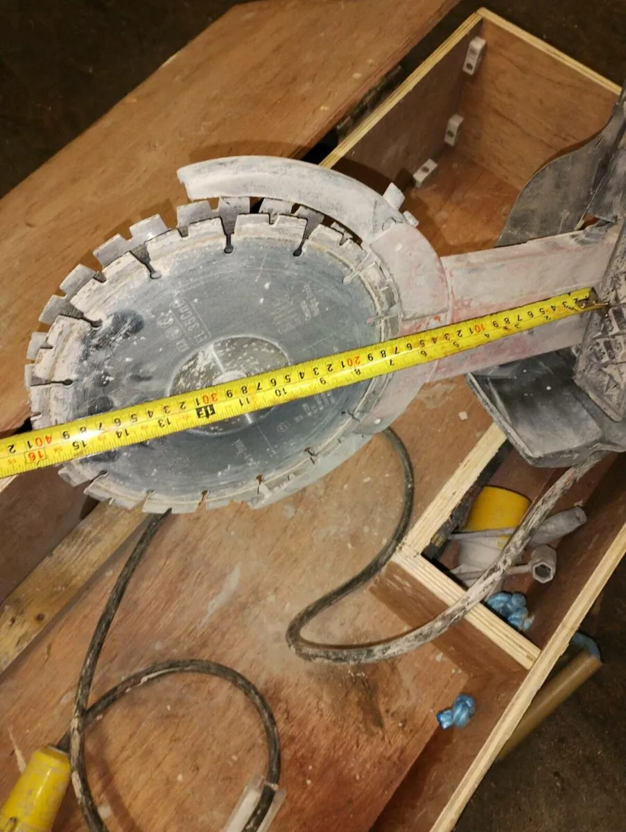 Husqvarna cut and break saw - Image 2