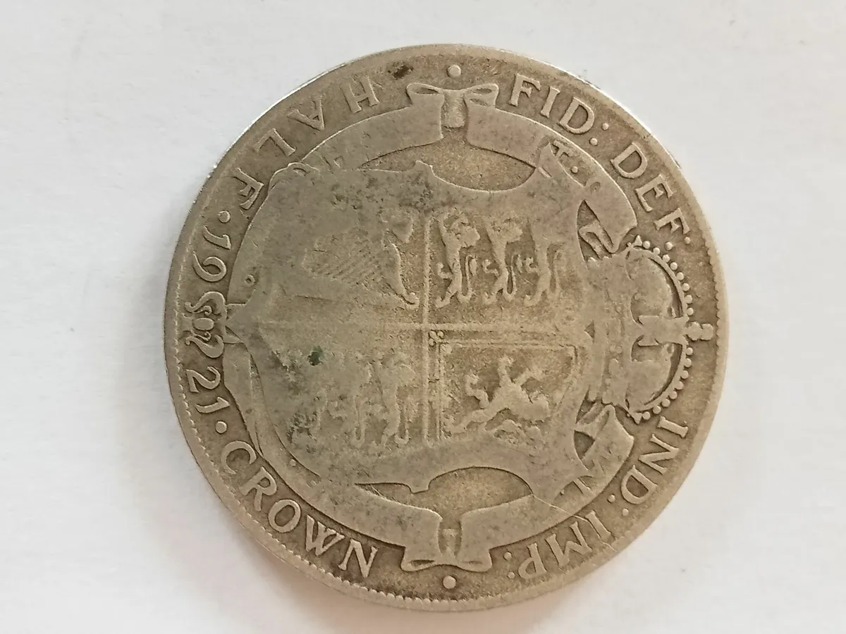 1921 half UK crown - Image 1