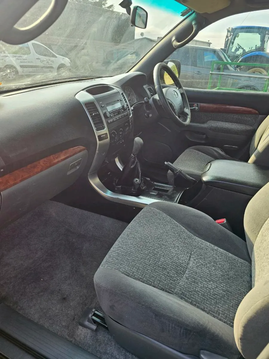 2008 landcruiser - Image 3