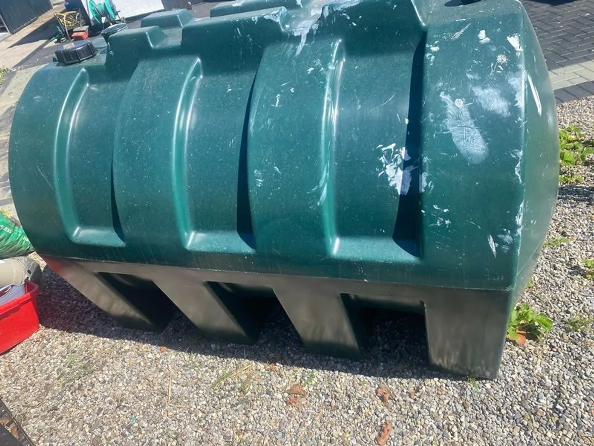 Harlequin oil tank - Image 3