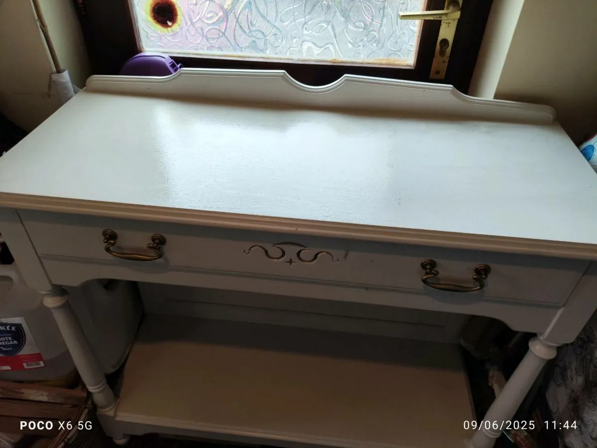 Dresser - Image 4