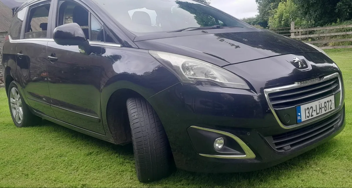 Peugeot 5008 , 7 Seater, Facelift 2013 - Image 1