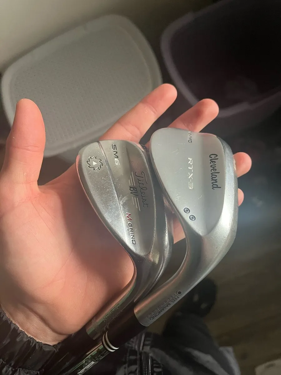 Golf wedges - Image 1