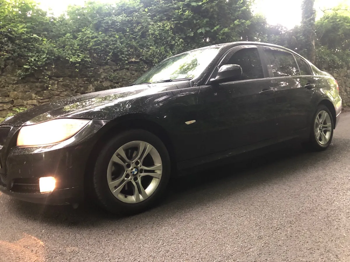 BMW 320 d  FULL SERVICE HISTORY MINT - Image 1