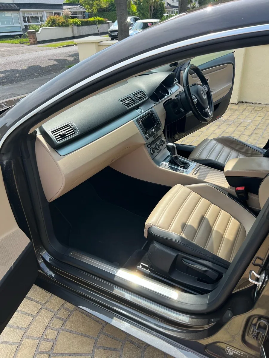 Volkswagen CC Automatic - Image 4