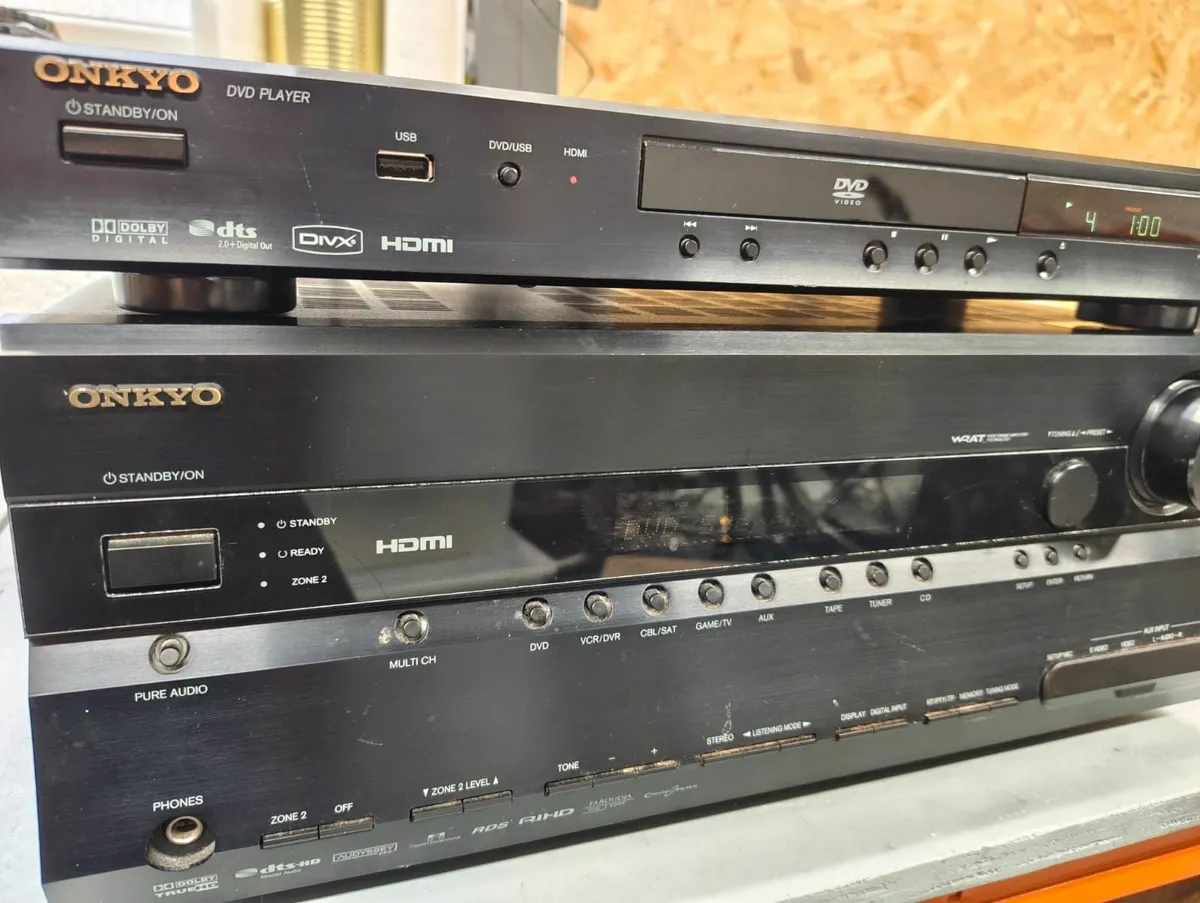 Onkyo TX-SR605 andOnkyo DV-SP404 - Image 3