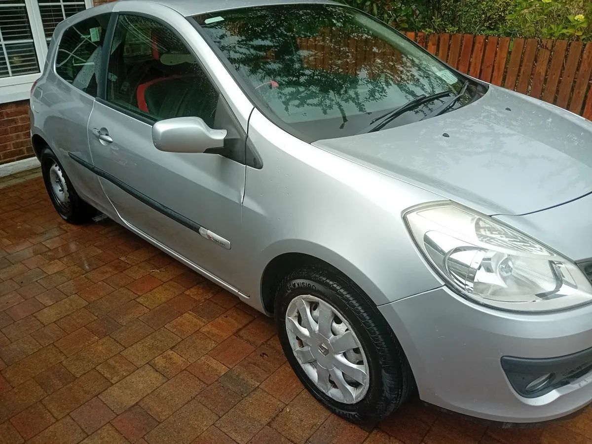Renault Clio 2008 - Image 2