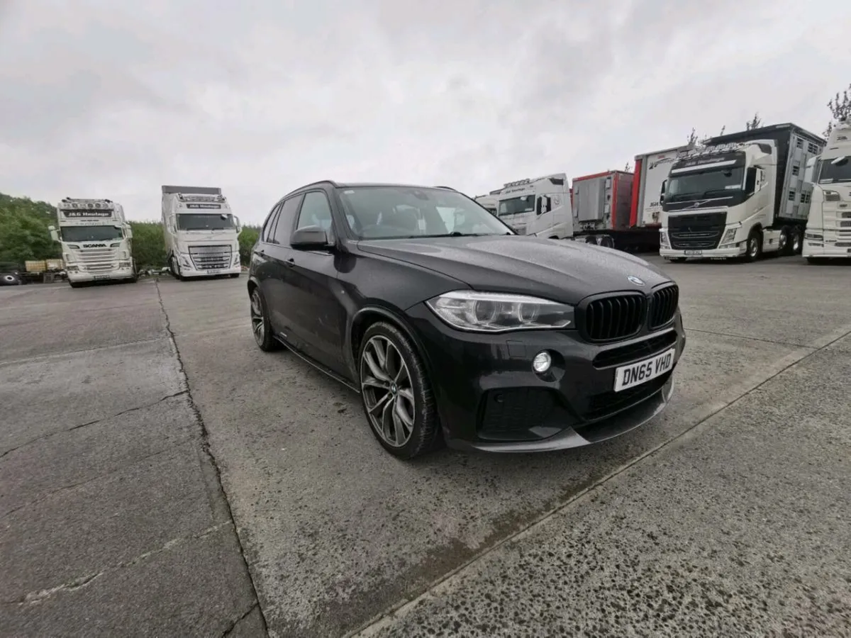 Bmw x5, 5 seater - Image 1