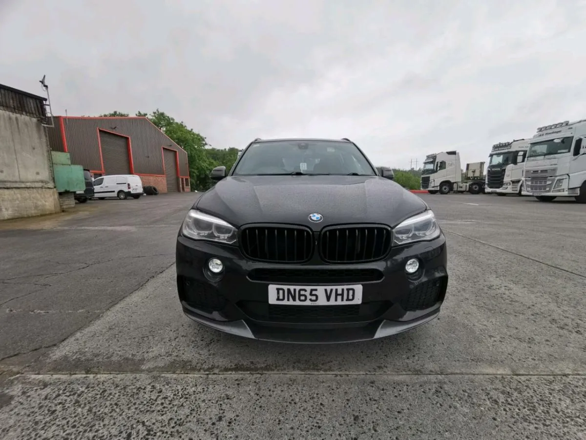 Bmw x5, 5 seater - Image 3