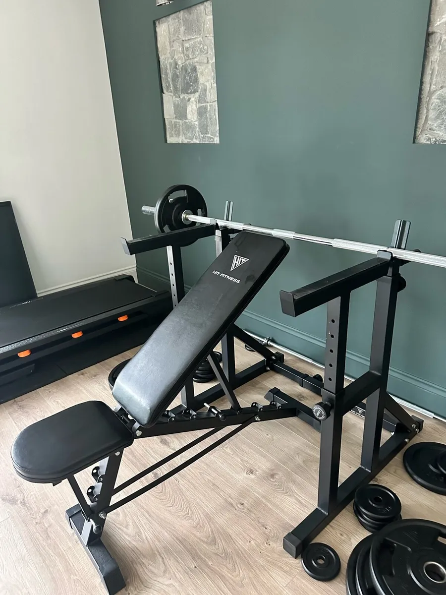 Squat rack and bench - Image 1