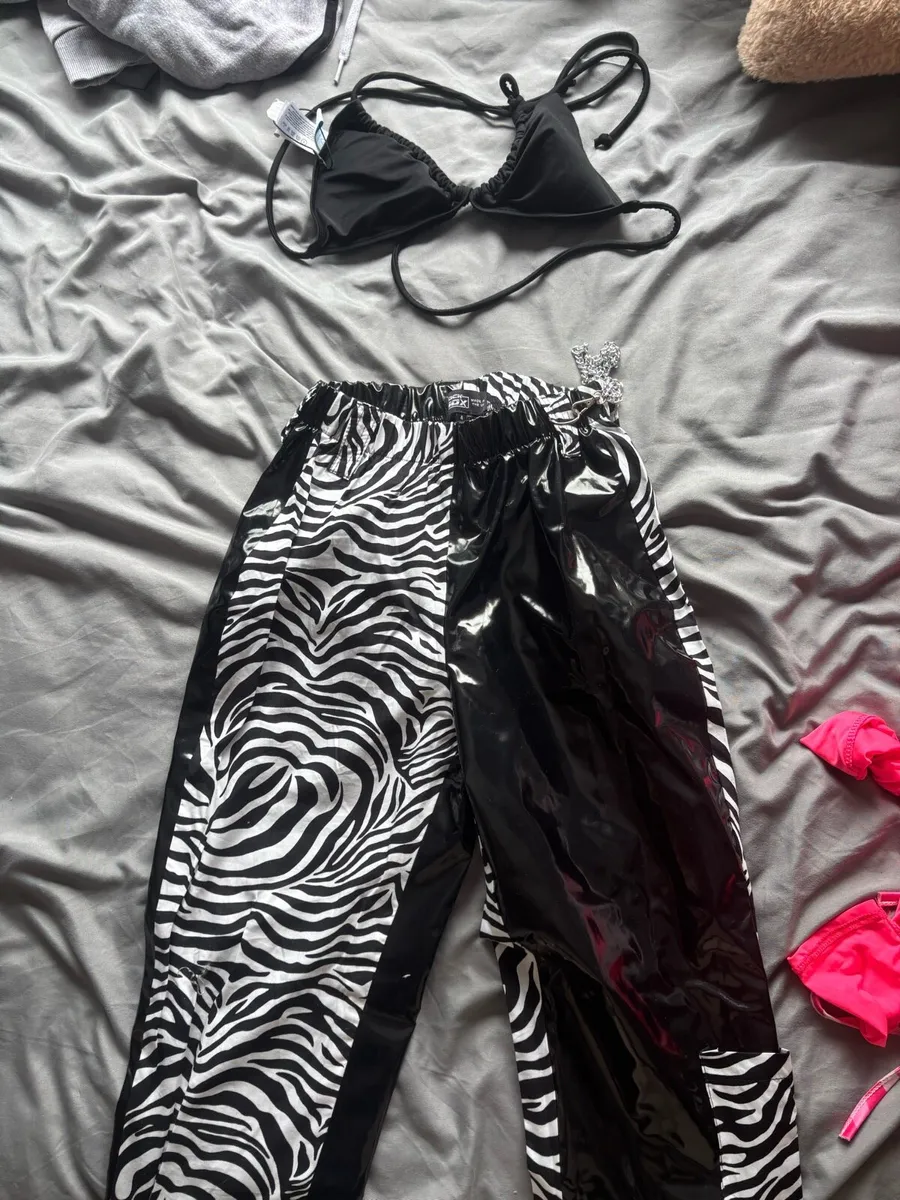 Two piece set