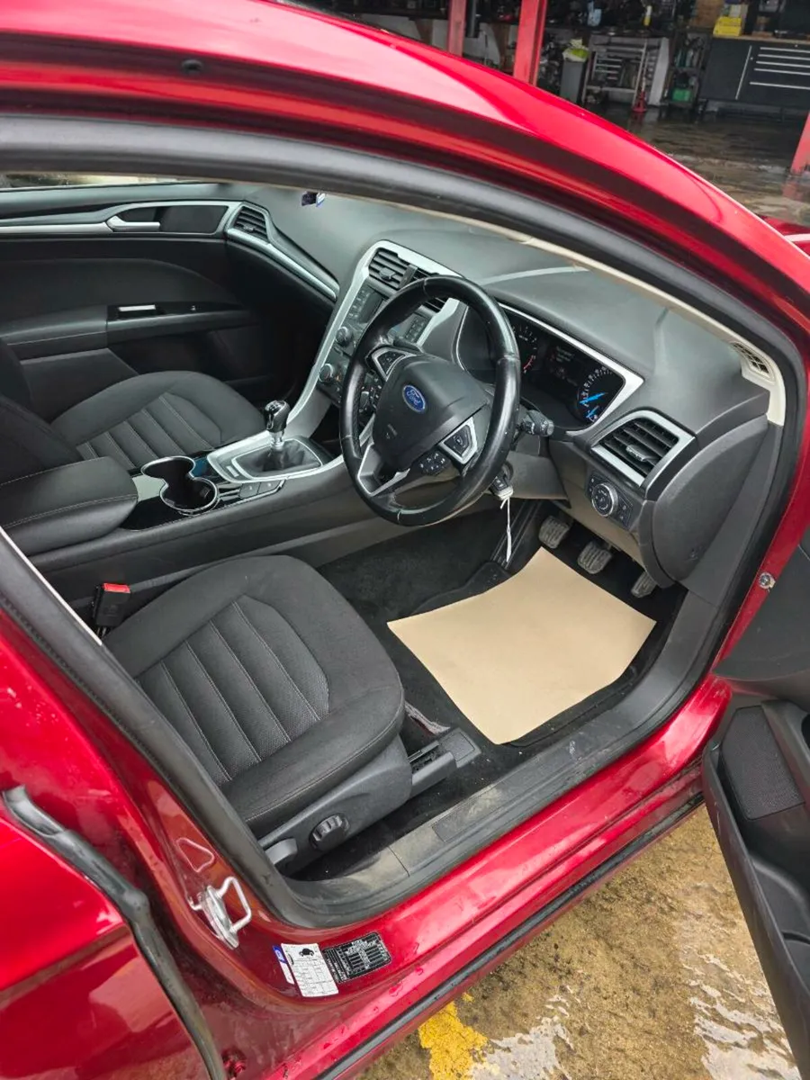 Ford Mondeo - Image 4