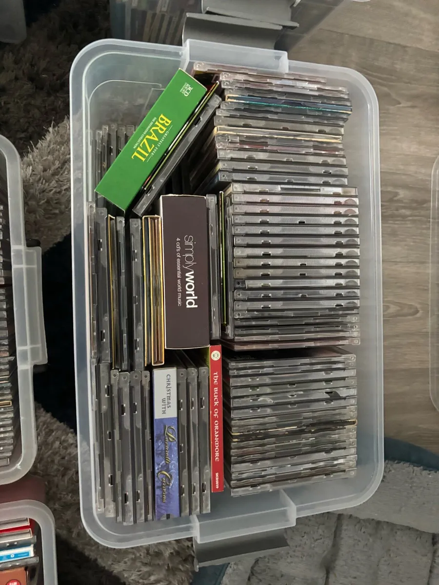 CDs and tapes - Image 2