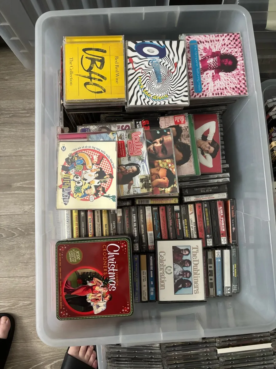 CDs and tapes - Image 4